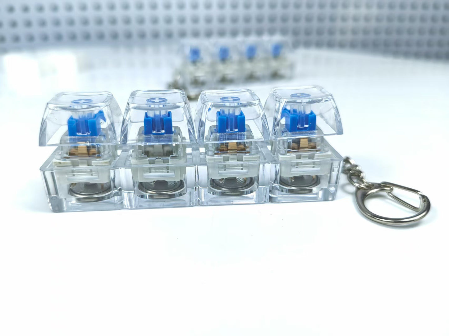 4Keys Mechanical Keyboard - Luminous Crystal Keycap Toy